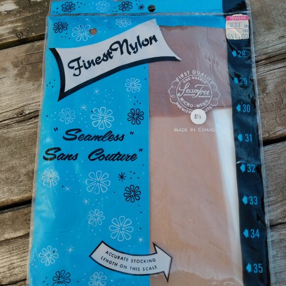 Vintage Nylon Stockings - Lot of 3 - Size 8.5 & 9 - Made in Canada - Picture 3 of 7